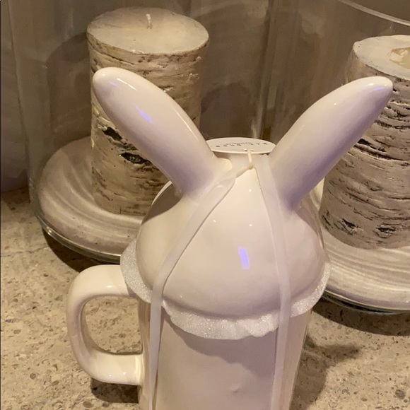 Rae Dunn “Hunny Bunny” ceramic mug with bunny lid - Picture 4 of 5